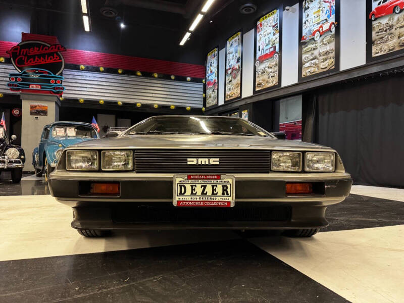 1981 DeLorean DMC-12