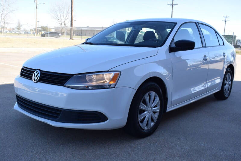 2011 Volkswagen Jetta for sale at TEXACARS in Lewisville TX