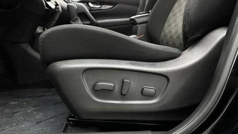 2021 Nissan Rogue Sport SV