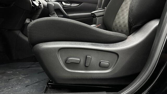 2021 Nissan Rogue Sport SV