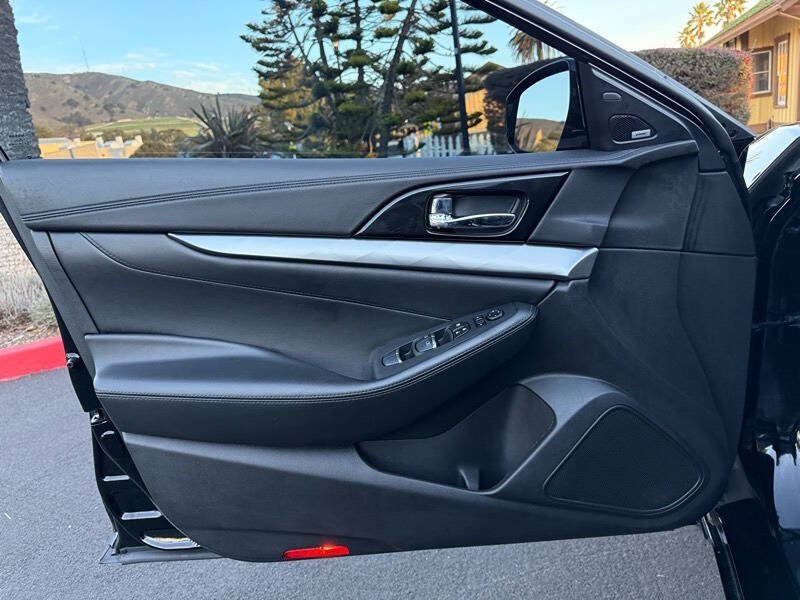 2017 Nissan Maxima 3.5 SR