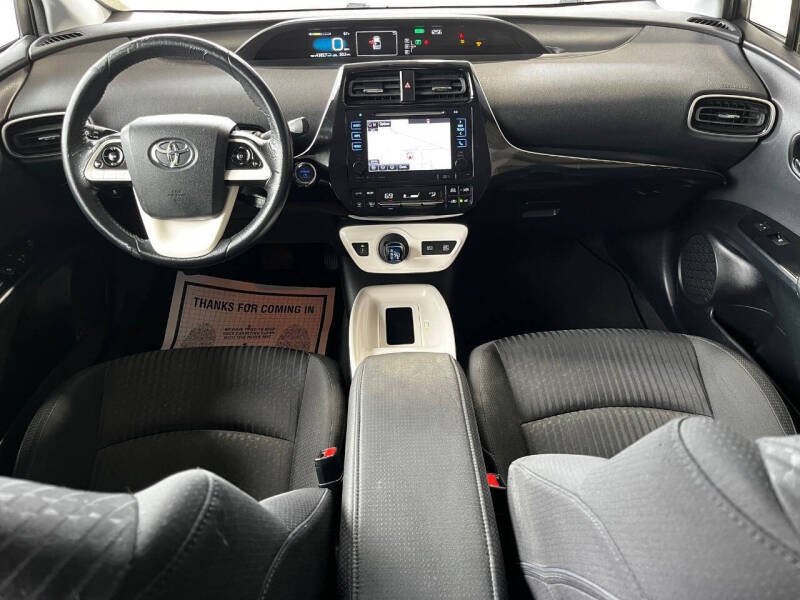 2016 Toyota Prius Three