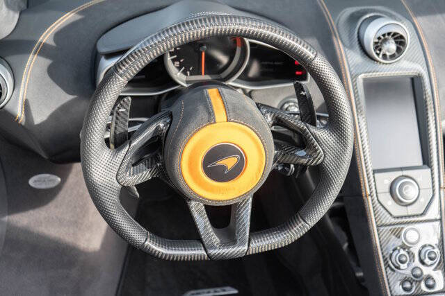 2013 McLaren MP4-12C Spider