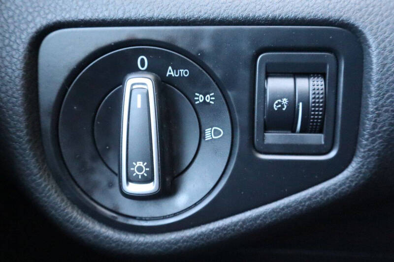 2015 Volkswagen e-Golf Limited Edition