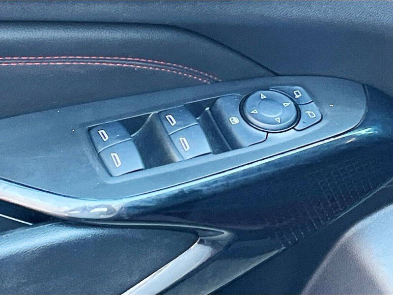 2025 Chevrolet Trax RS