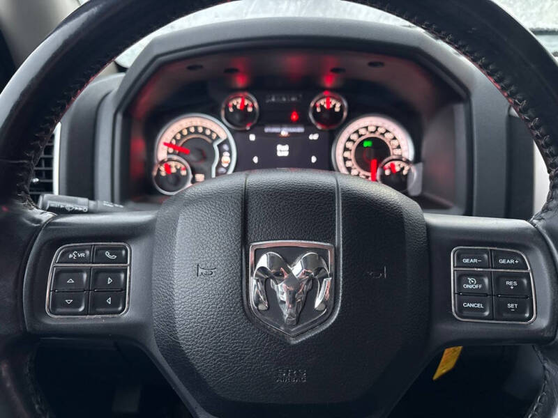 2018 RAM 1500 SLT