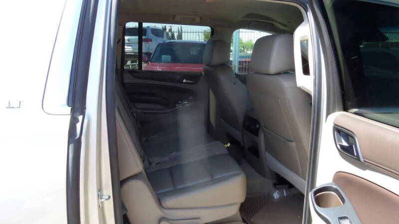 2017 Chevrolet Suburban LT