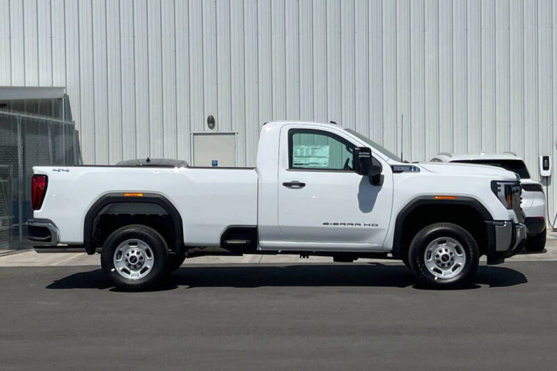 2025 GMC Sierra 2500HD Pro