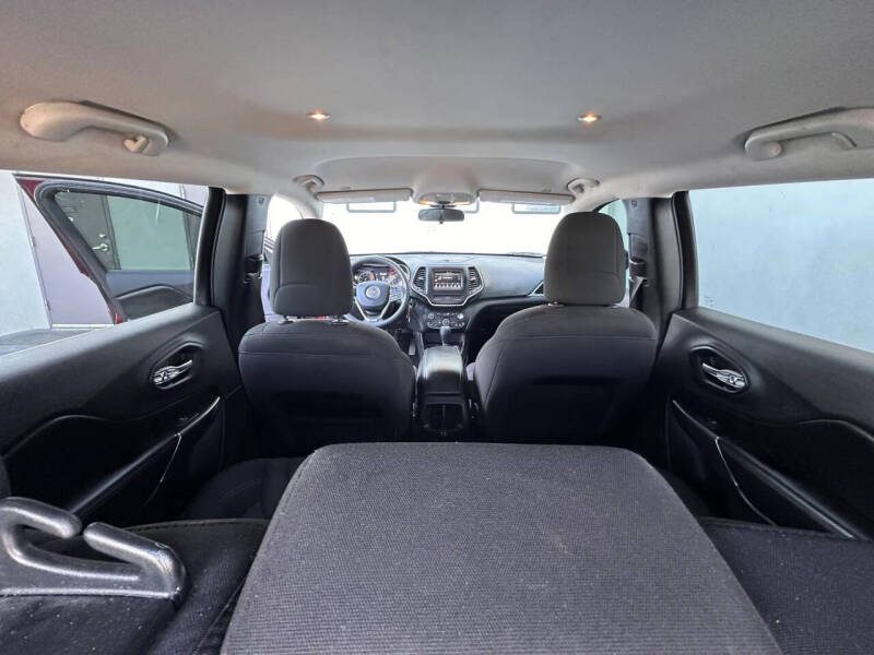2019 Jeep Cherokee Latitude