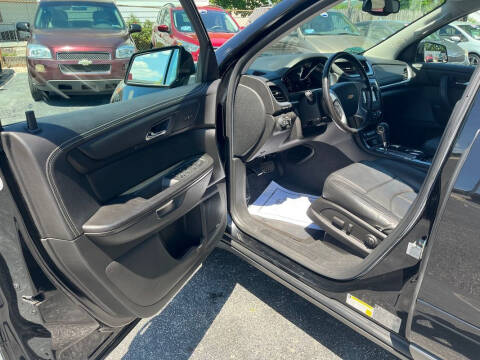 2017 Chevrolet Traverse LT