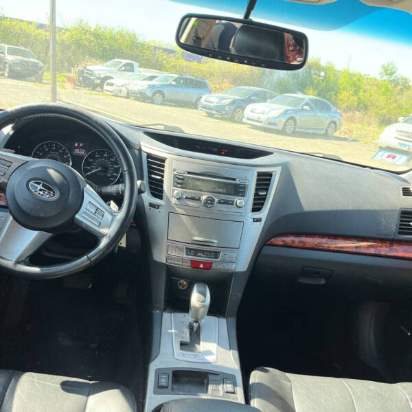 2011 Subaru Outback 2.5i Limited