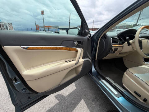 2011 Lincoln MKZ