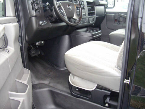 2017 Chevrolet Express 2500