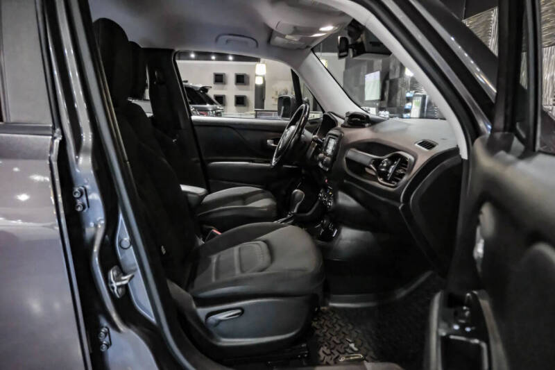 2017 Jeep Renegade Altitude