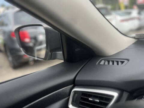 2015 Nissan Rogue SL