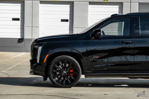 2025 Cadillac Escalade-V