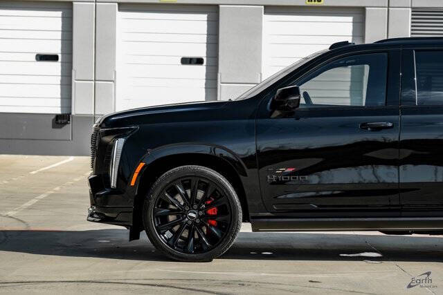 2025 Cadillac Escalade-V