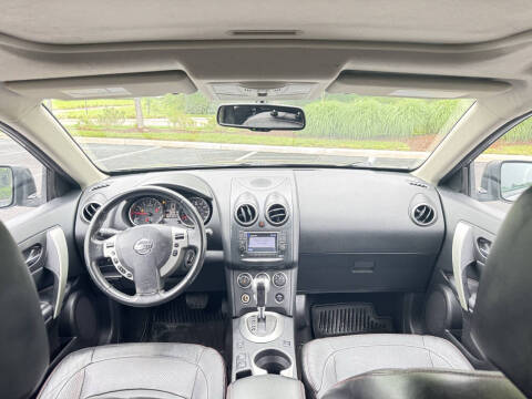 2013 Nissan Rogue SV w/SL Package