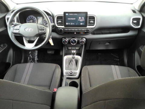 2022 Hyundai Venue SEL