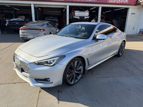 2017 Infiniti Q60 Red Sport 400