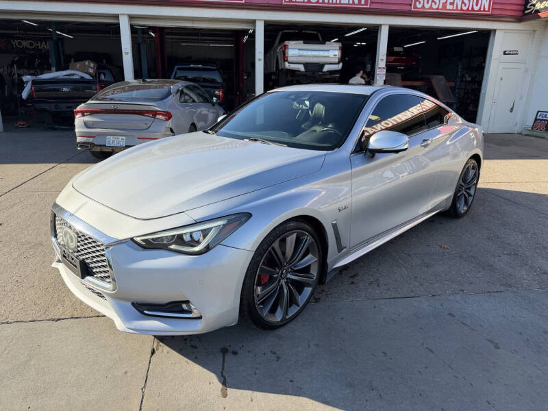 2017 Infiniti Q60 Red Sport 400
