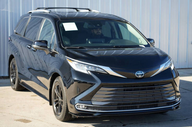 2022 Toyota Sienna Limited 7-Passenger