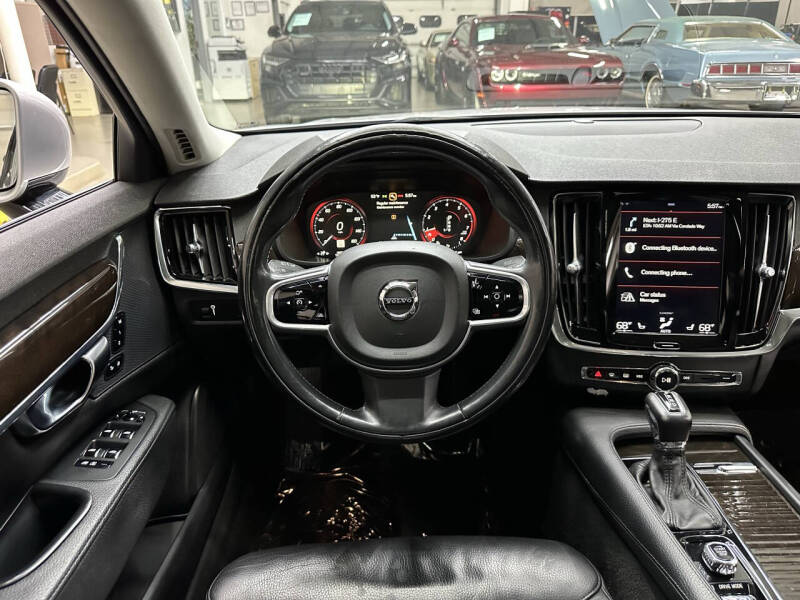 2018 Volvo S90 T5 Momentum