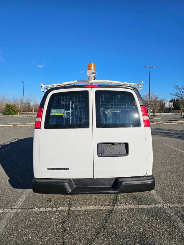 2011 Chevrolet Express 2500