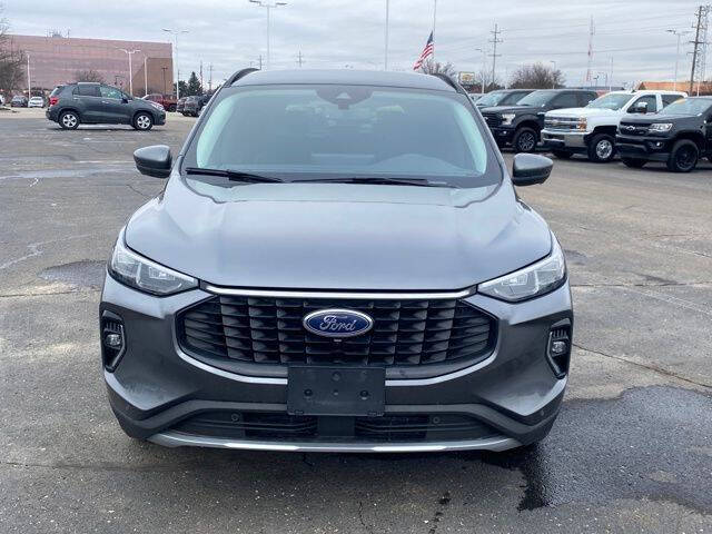 2023 Ford Escape Platinum