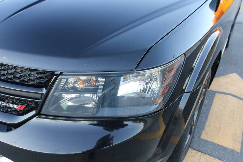 2018 Dodge Journey Crossroad