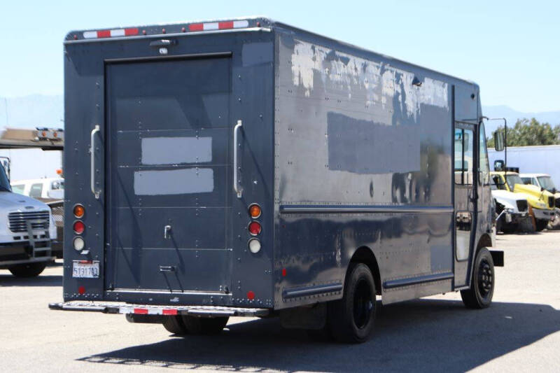 2020 Freightliner MT45 Chassis