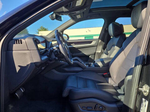 2024 Porsche Cayenne S