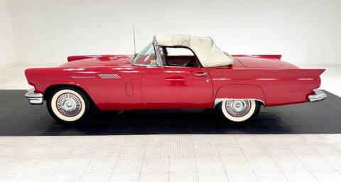 1957 Ford Thunderbird