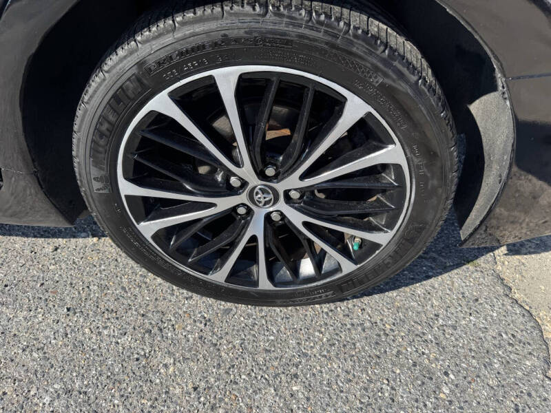 2019 Toyota Camry SE