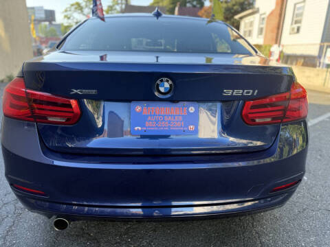 2018 BMW 3 Series 320i xDrive