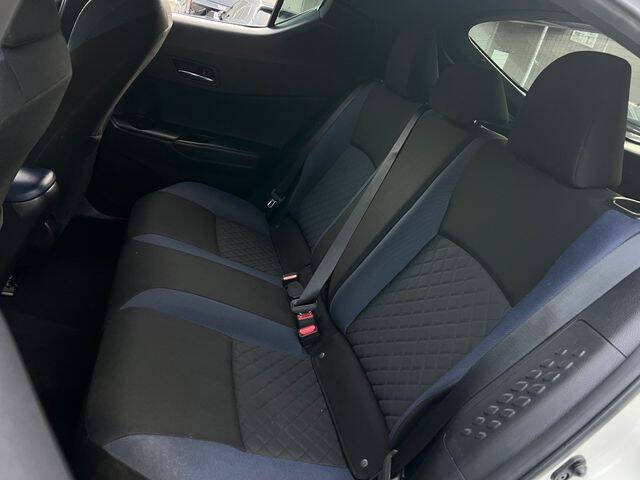 2021 Toyota C-HR XLE