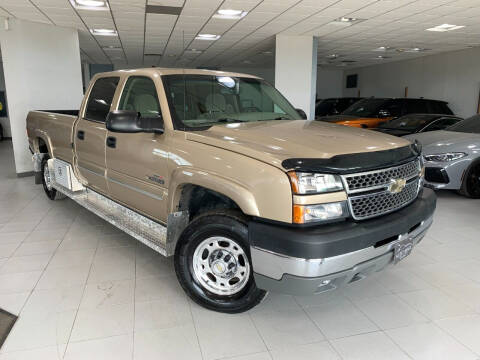 2005 Chevrolet Silverado 2500HD for sale at Auto Mall of Springfield in Springfield IL