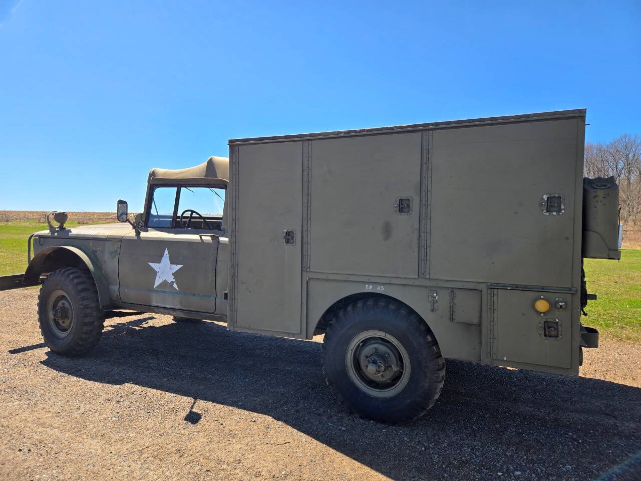 1971 Jeep M724 15