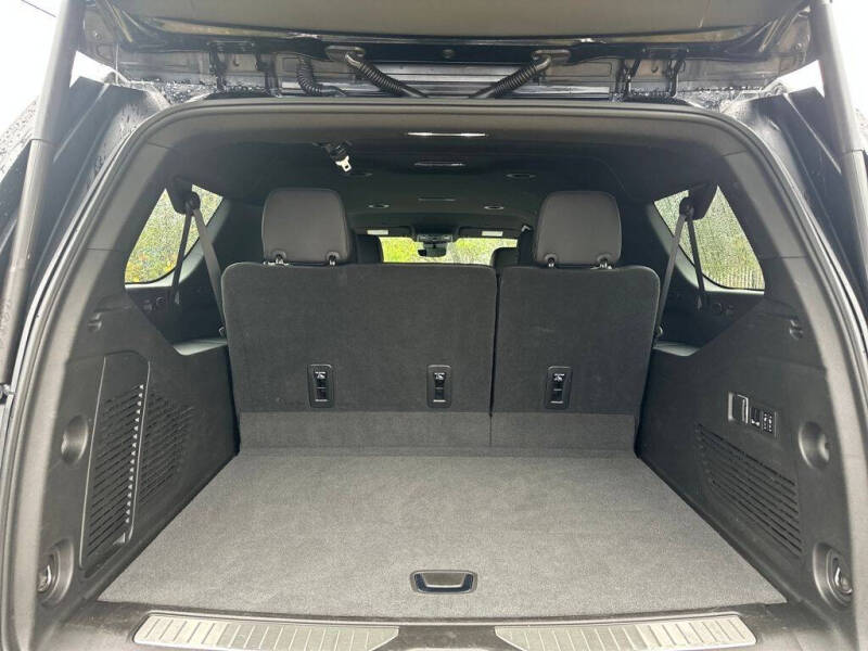 2023 Chevrolet Suburban High Country