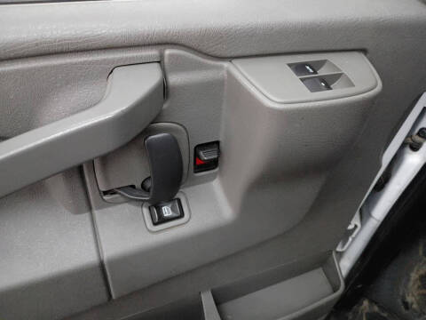 2017 Chevrolet Express 2500