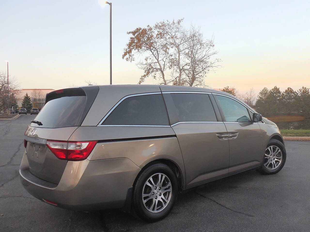 2011 Honda Odyssey for sale at Genuine Motors in Schaumburg, IL