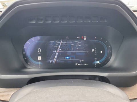 2025 Volvo XC90 B6 Core Bright Theme