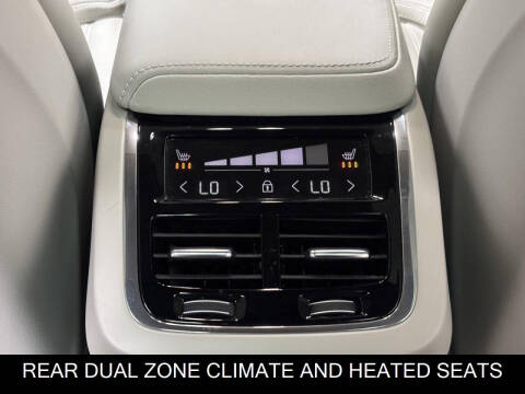 2023 Volvo XC60 B6 Ultimate Bright Theme