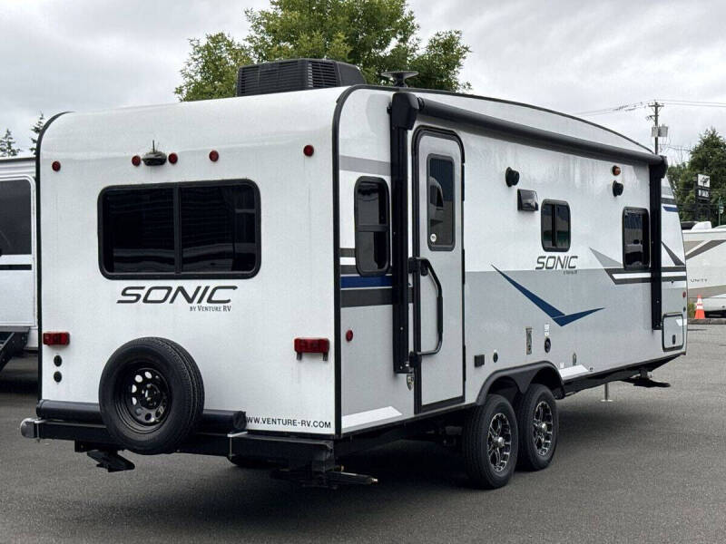 2022 Venture RV Sonic