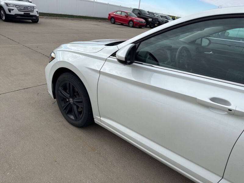 2023 Volkswagen Jetta SE