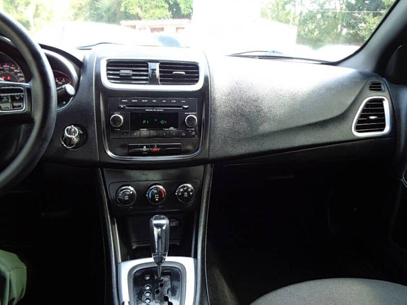 2013 Dodge Avenger SE