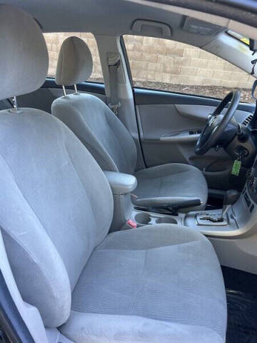 2012 Toyota Corolla LE