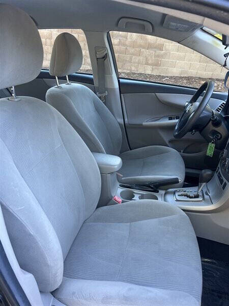 2012 Toyota Corolla LE