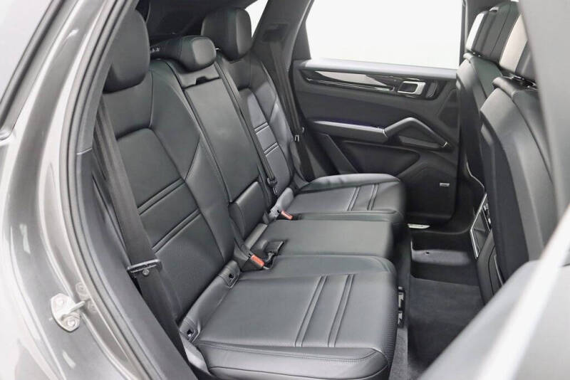 2022 Porsche Cayenne