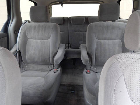 2007 Toyota Sienna LE 8-Passenger